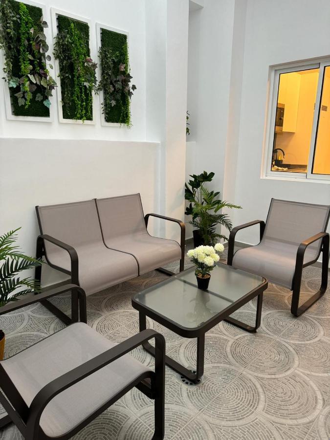 Apartment Dream Maday *